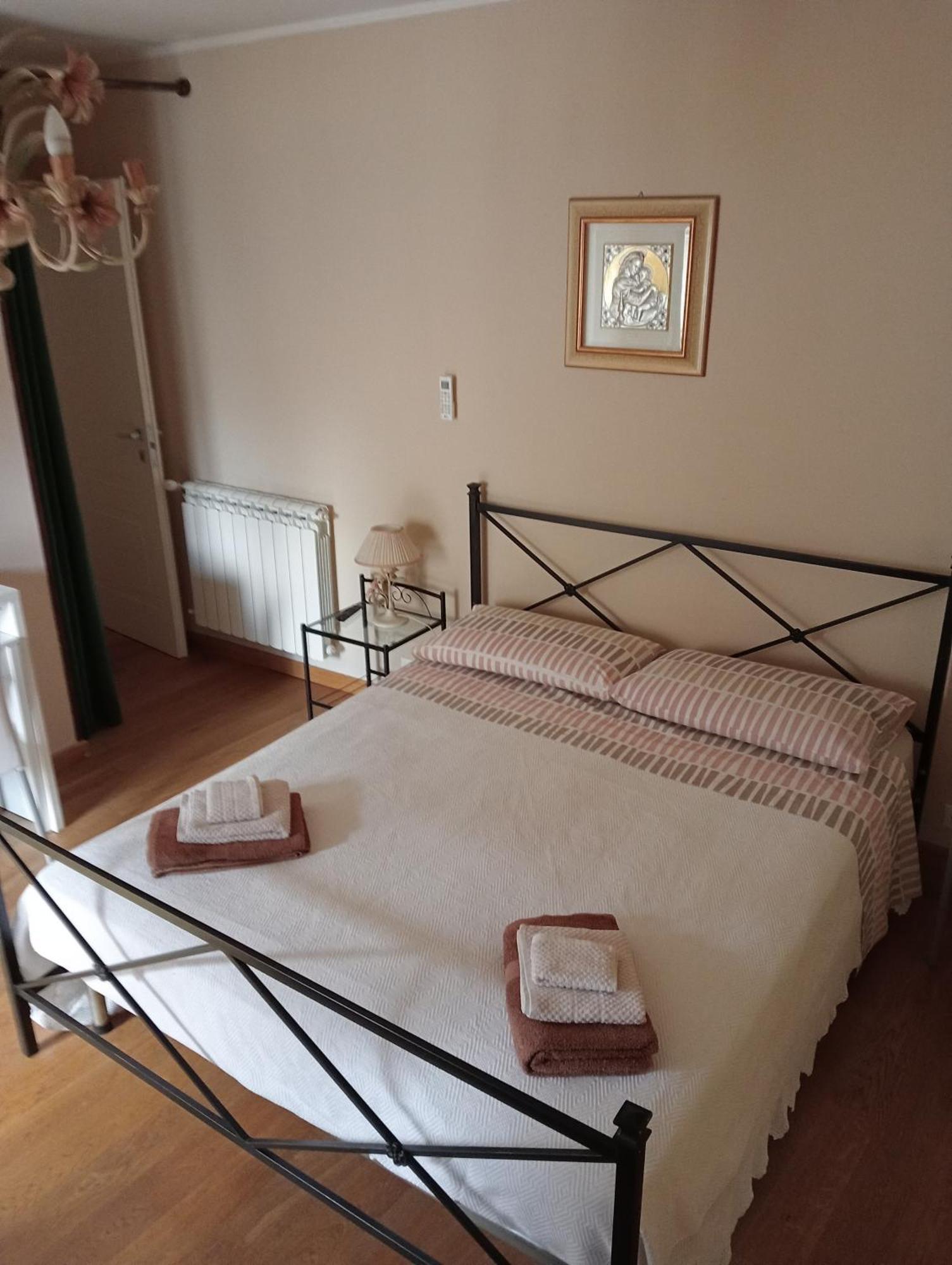 San Nicolo Holiday Home 몬탈바노 엘리코나 외부 사진