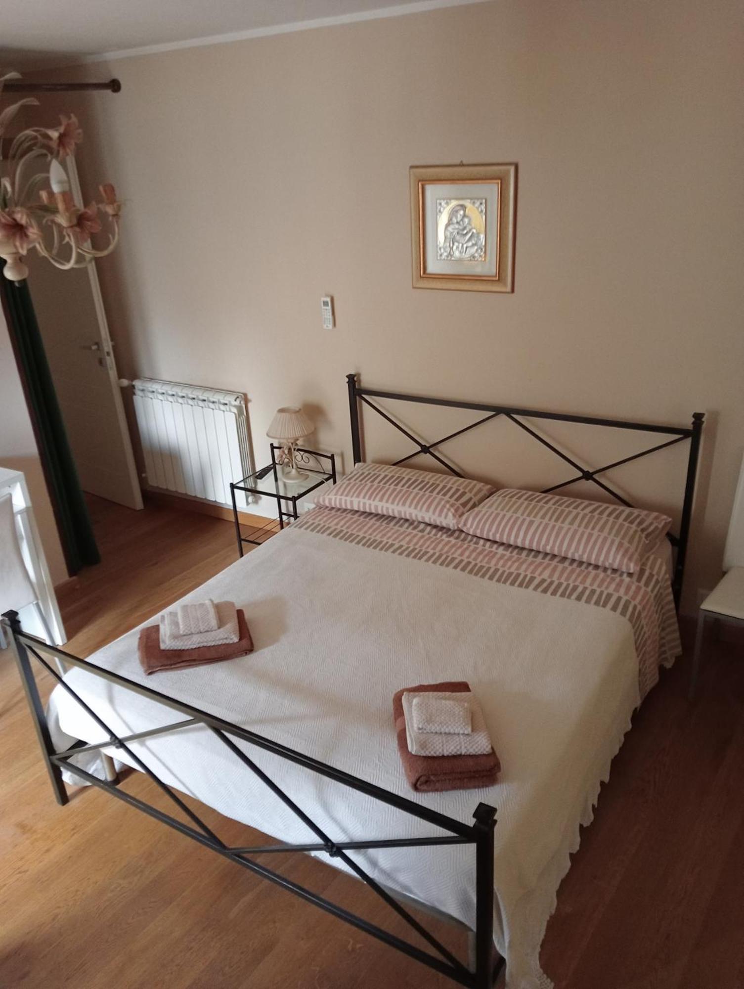 San Nicolo Holiday Home 몬탈바노 엘리코나 외부 사진